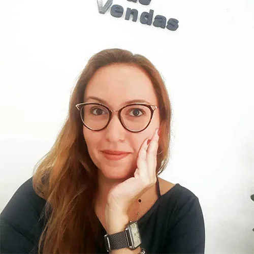 Camila Nocetti, corretora da Dil Saúde Planos de Saúde e Odontológicos em Santos